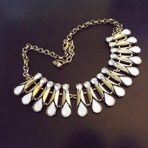 EGYPTIAN CLEAR & OPAL TEARDROP CRYSTALS "CANNOLI" DESIGN FRINGE NECKLACE 73 - Picture 2 of 2